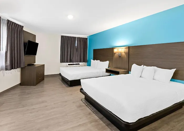 Superior  Queen Room Mobility accessible